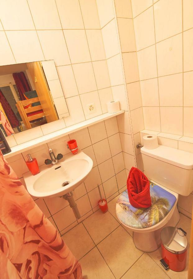 Golden River Unterseen Ngoại thất bức ảnh